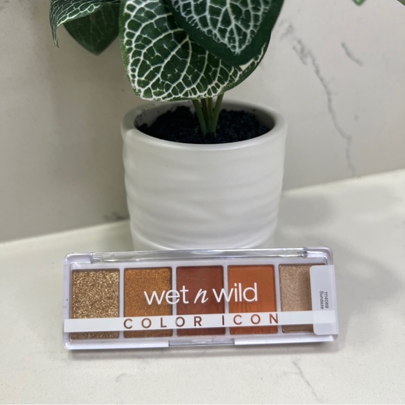 Wet n Wild Color Icon 5-Pan Eyeshadow Palette - Sundaze - 0.21 oz - Picture 4 of 6